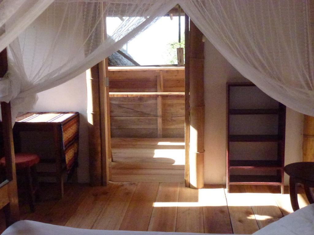 Hostal Monte Libano Puerto Lopez Bilik gambar