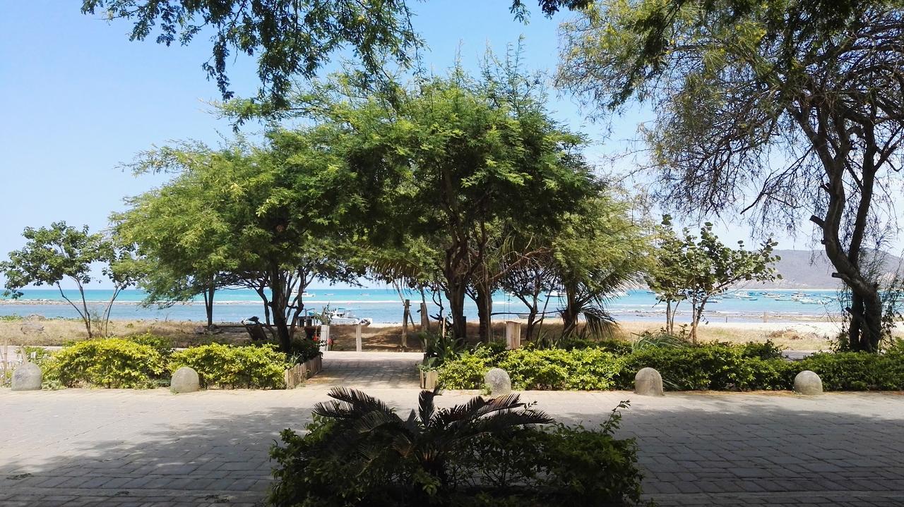 Hostal Monte Libano Puerto Lopez Luaran gambar